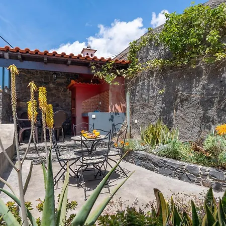 Charming Garden Oasis By Lovelystay * Funchal (Madeira)